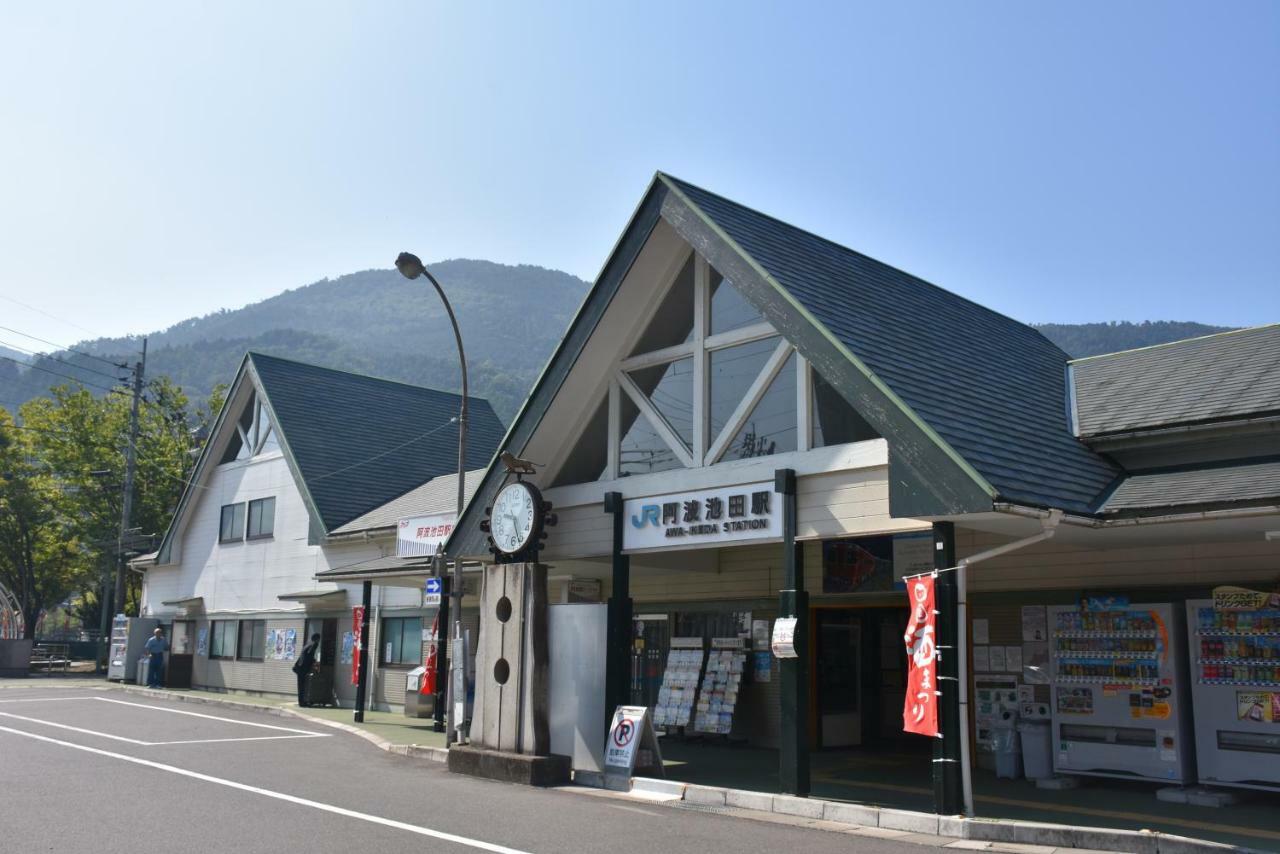 4S Stay Awaikeda Ekimae Miyoshi  Extérieur photo